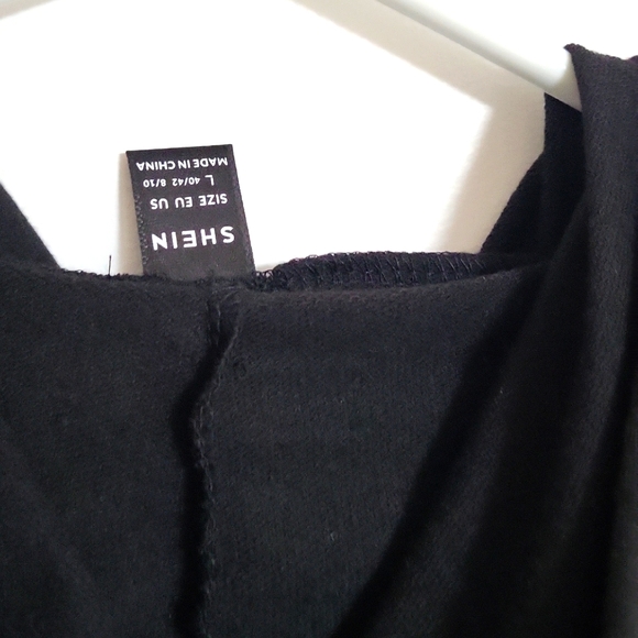 Shein Pre-Owned Black color women's hoodies. - Picture 6 of 6